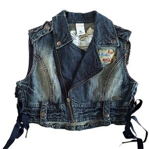 Streetwear Denim Vest crop Embroidered zipper Akdmks S‎ lace up Akademik's 947
